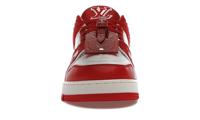 Trainer Red