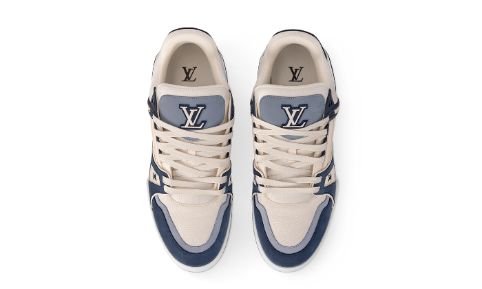 Trainer Blue