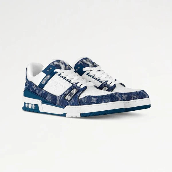 Trainer Blue